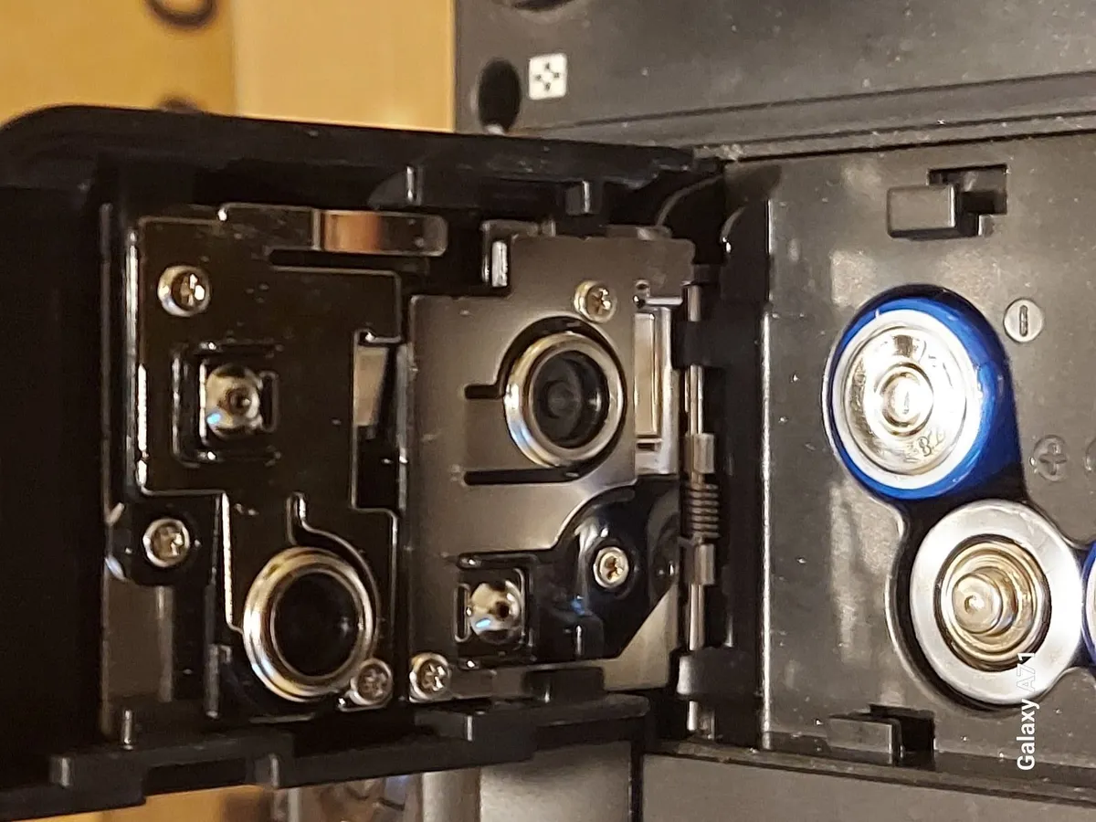 Sony Digital Still Camera Model DKC-C300X Bluetoot - Image 3