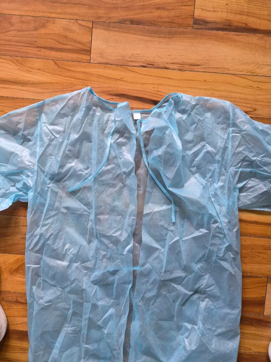 Hospital Grade Gowns - Image 3