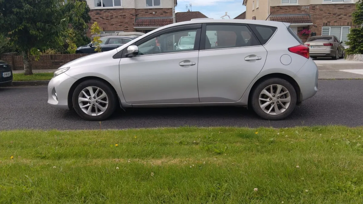 2014 Toyota Auris D4D. Slight Gearbox Noise. - Image 4