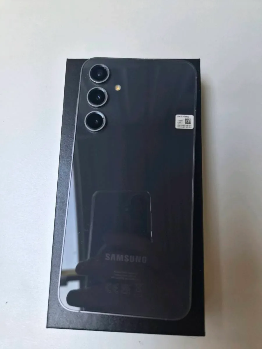 Samsung Galaxy S23 FE 128GB  Graphite Vodafone - Image 2