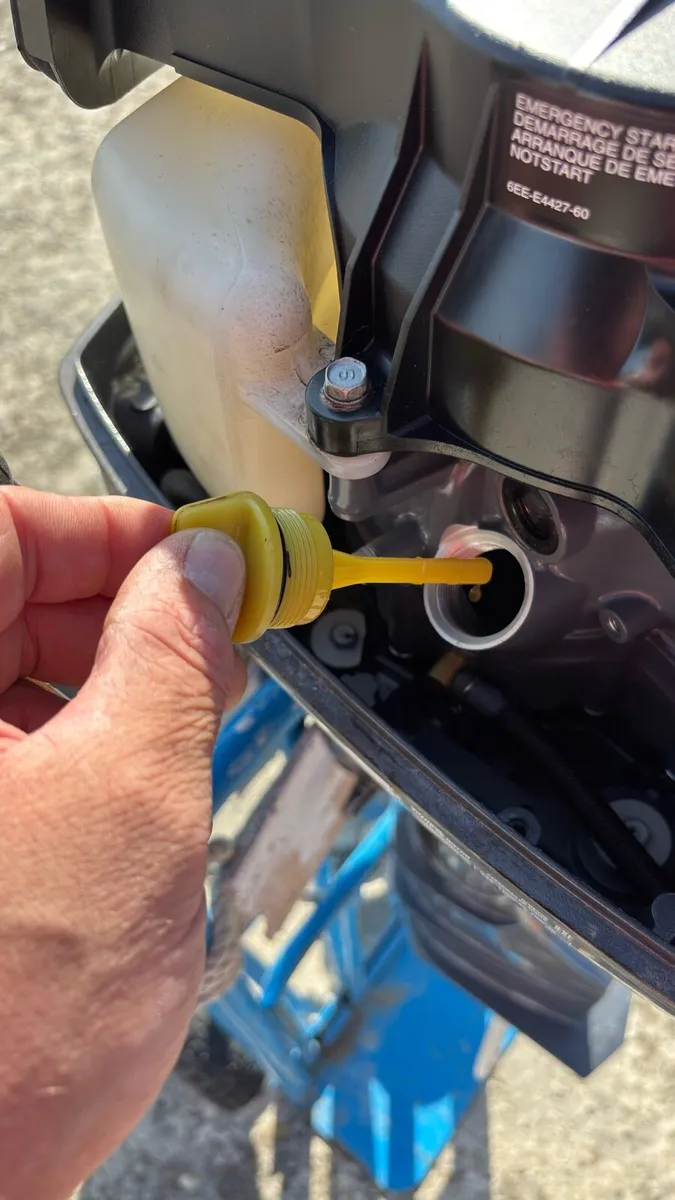 Yamaha 6hp outboard motor - Image 2