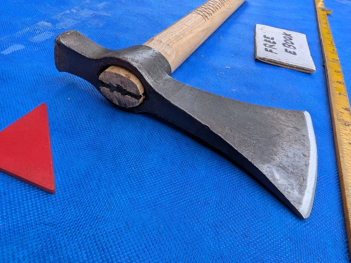 French Carpenters Axe - Image 4