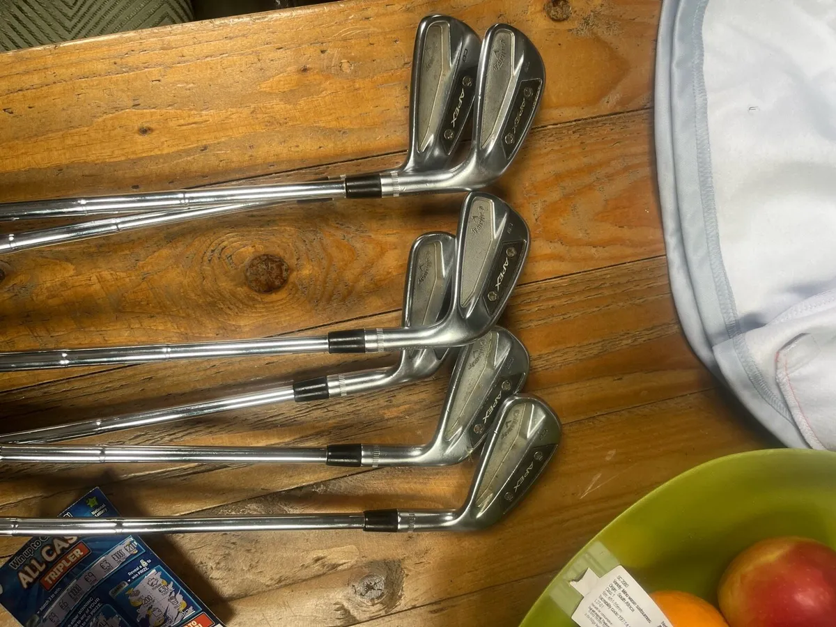 Callaway apex cb irons 5-10 iron - Image 1