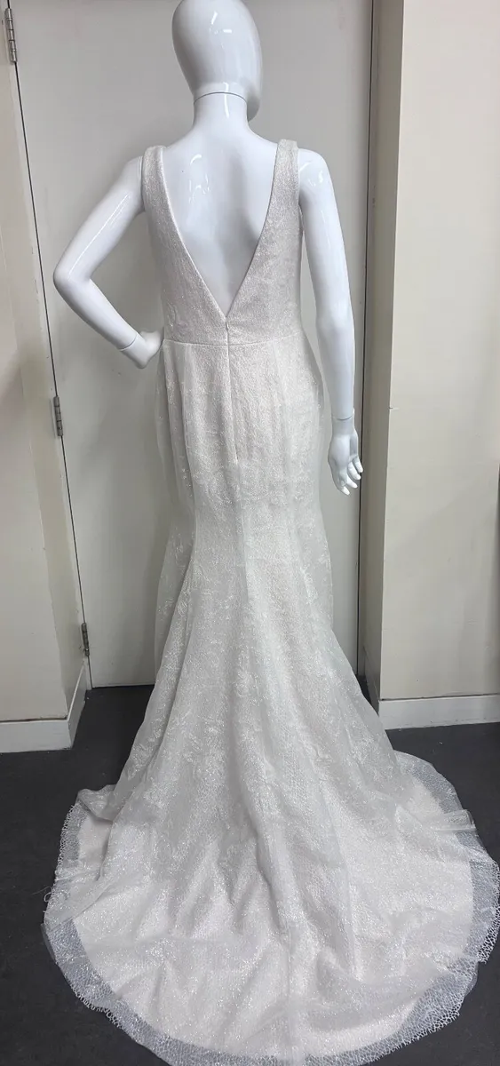 Wedding dress - Image 4