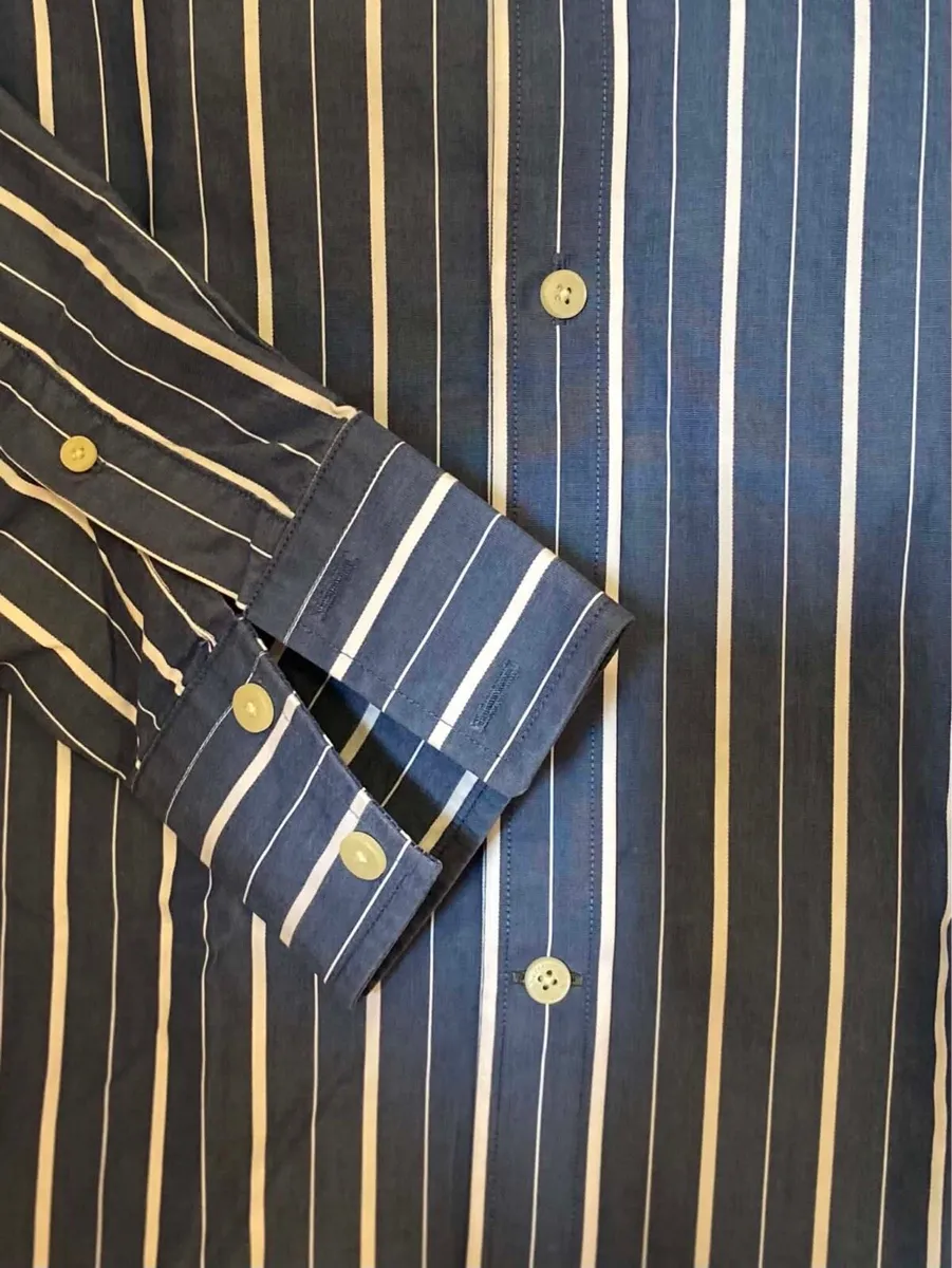 Abercrombie & Fitch pinstripe shirt - size small - Image 2