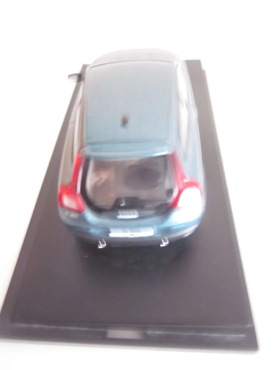 Volvo C30 Orinoco Blue 2006 Motorart 1/43 Diecast - Image 2