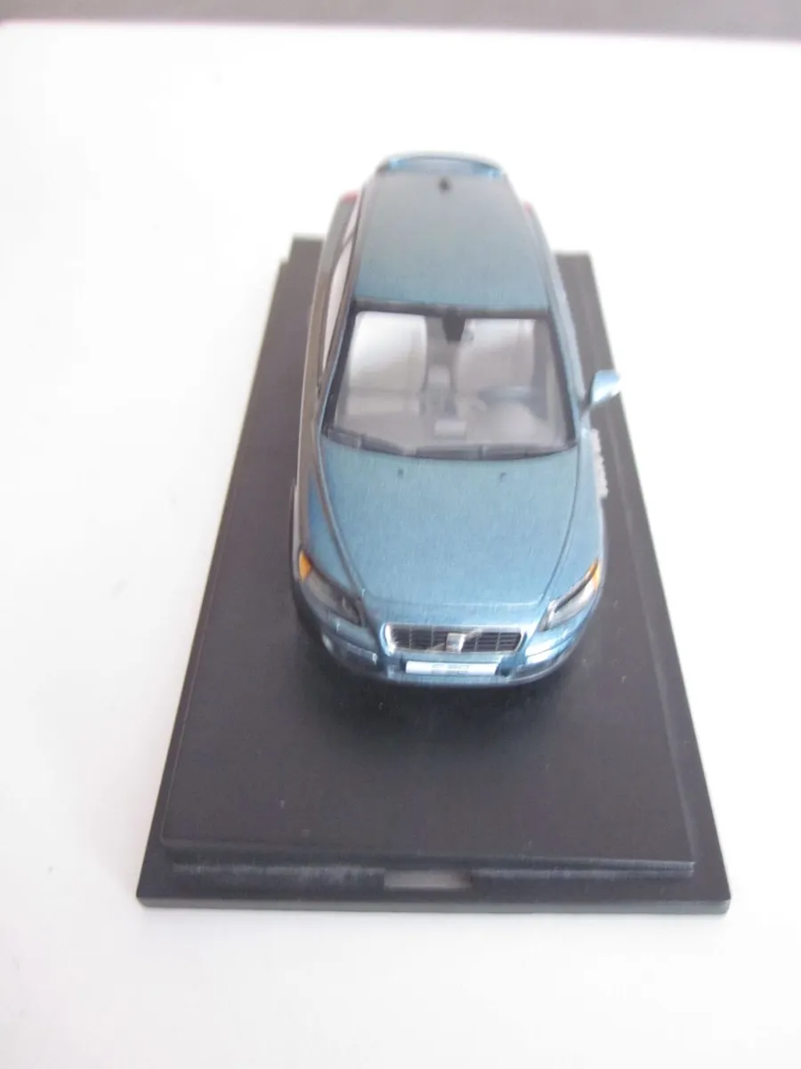 Volvo C30 Orinoco Blue 2006 Motorart 1/43 Diecast - Image 3