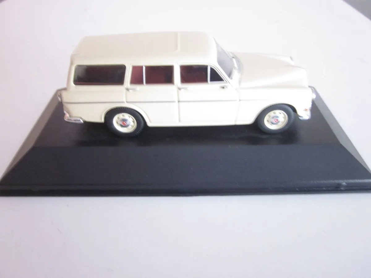 Volvo 220 Amazon White 1962 1/43 Diecast Model Car - Image 1