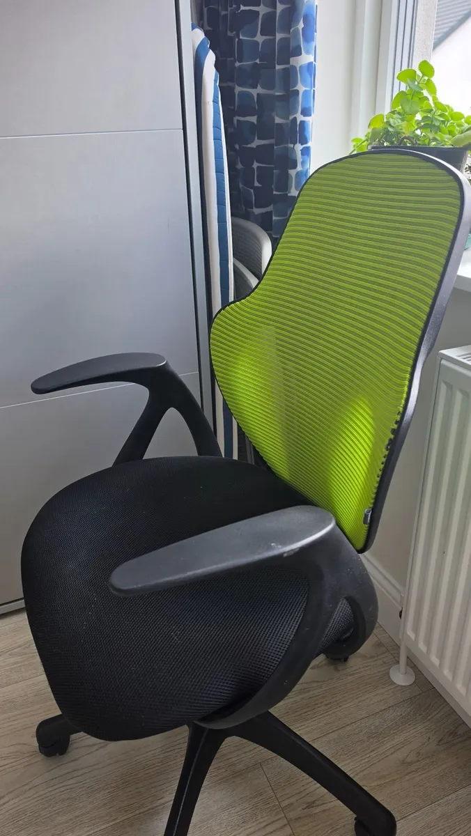 Viking Realspace Austin Office Swivel Chair - Image 3