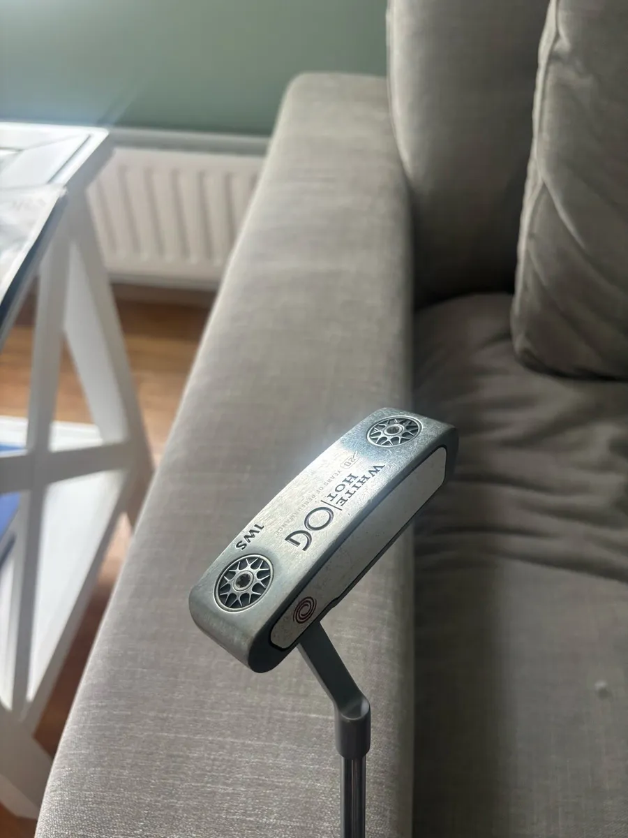 Odyssey White Hot OG putter - Image 1