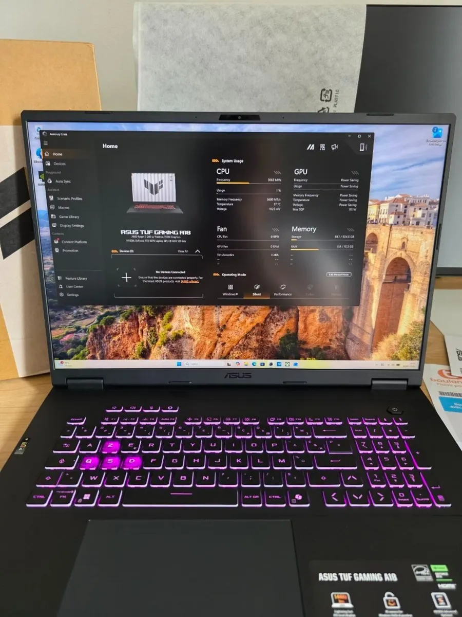 Laptop - Image 2