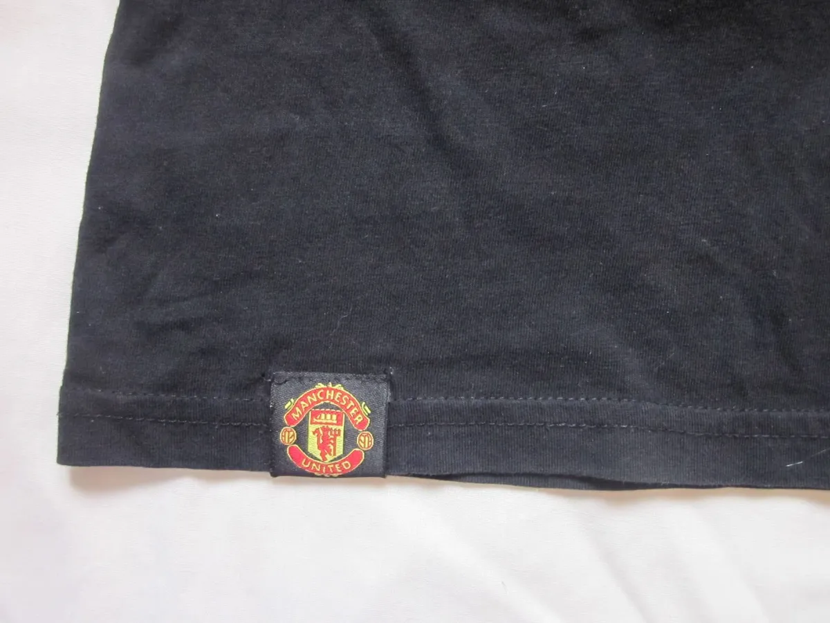 Vintage 1997 Manchester United FC Tee Shirt, 2XL - Image 3