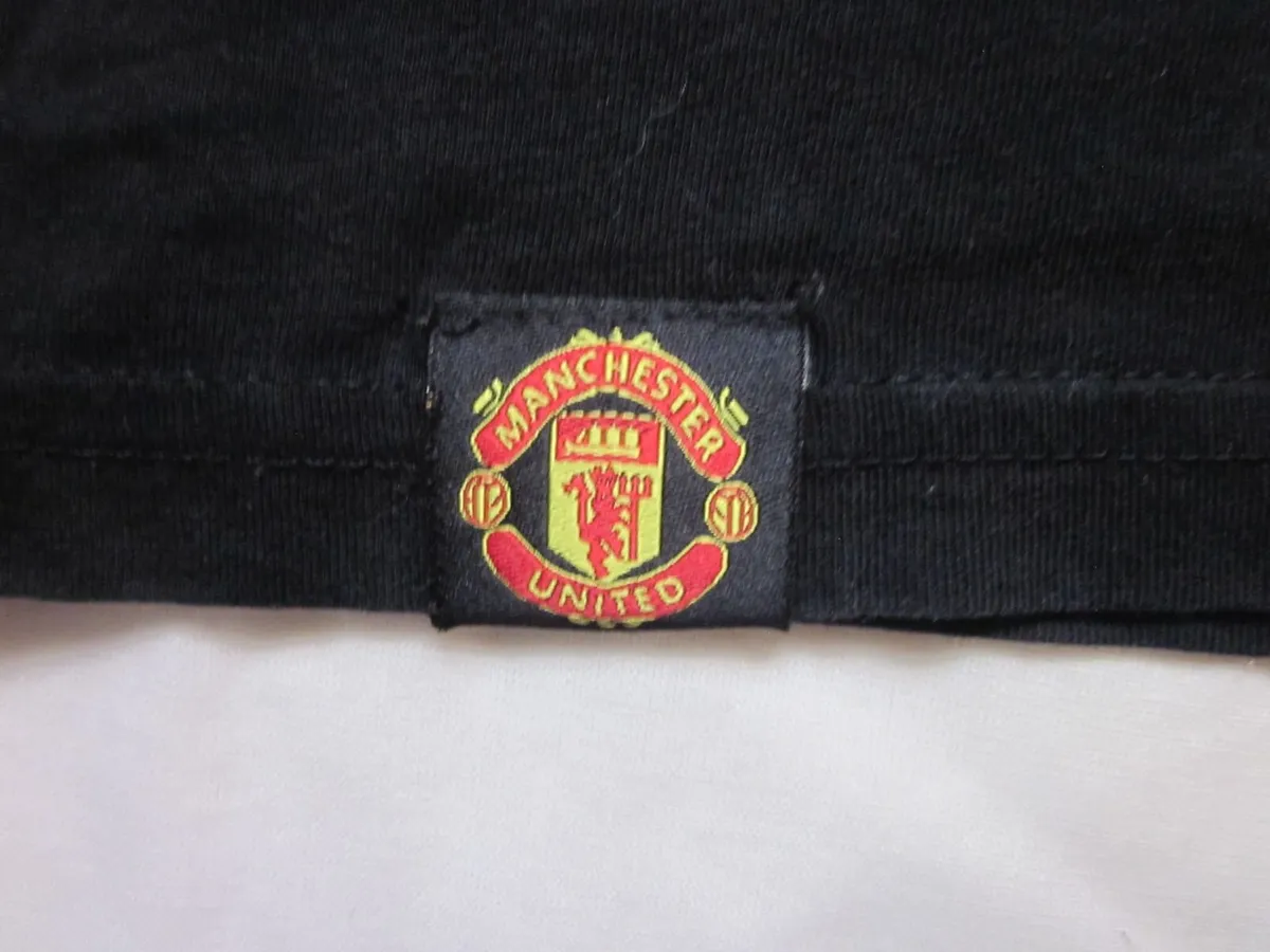 Vintage 1997 Manchester United FC Tee Shirt, 2XL - Image 2