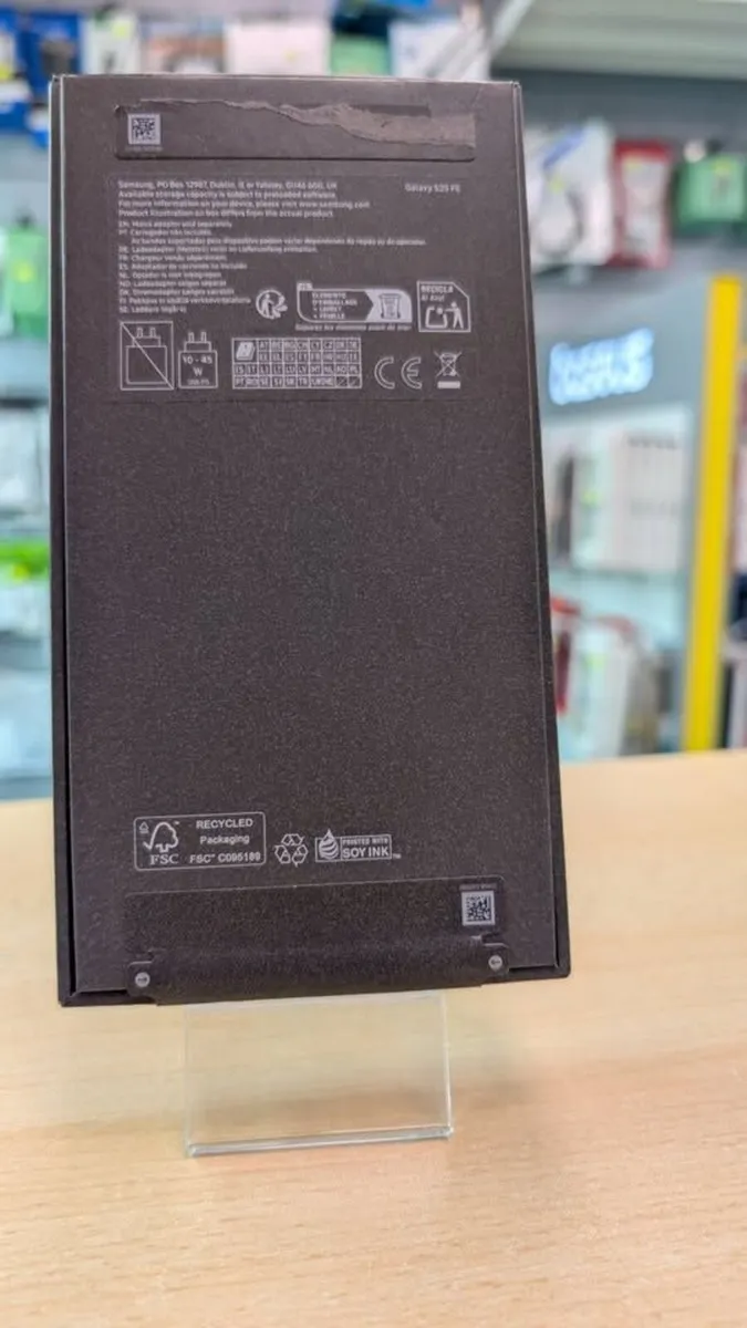 Samsung S25 FE - Image 2