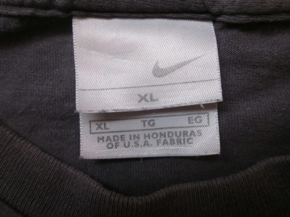 90's Nike Air T-Shirt Size XL - Image 4