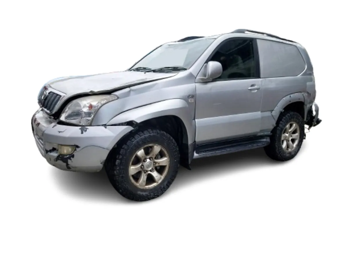 2005 TOYOTA LANDCRUISER For Breaking/Dismantling - Image 3