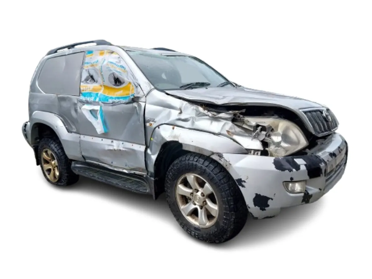 2005 TOYOTA LANDCRUISER For Breaking/Dismantling - Image 1