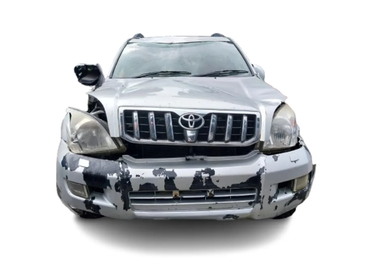 2005 TOYOTA LANDCRUISER For Breaking/Dismantling - Image 2