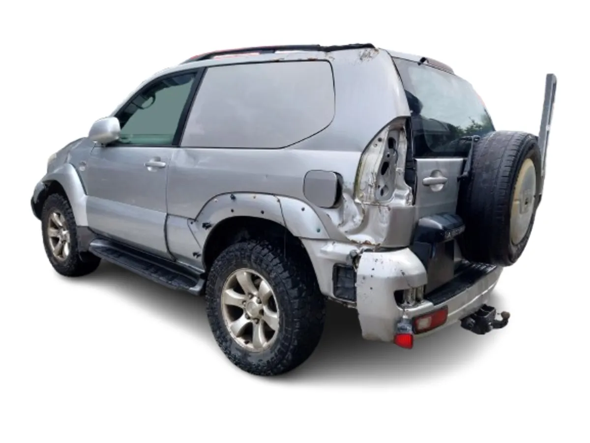 2005 TOYOTA LANDCRUISER For Breaking/Dismantling - Image 4