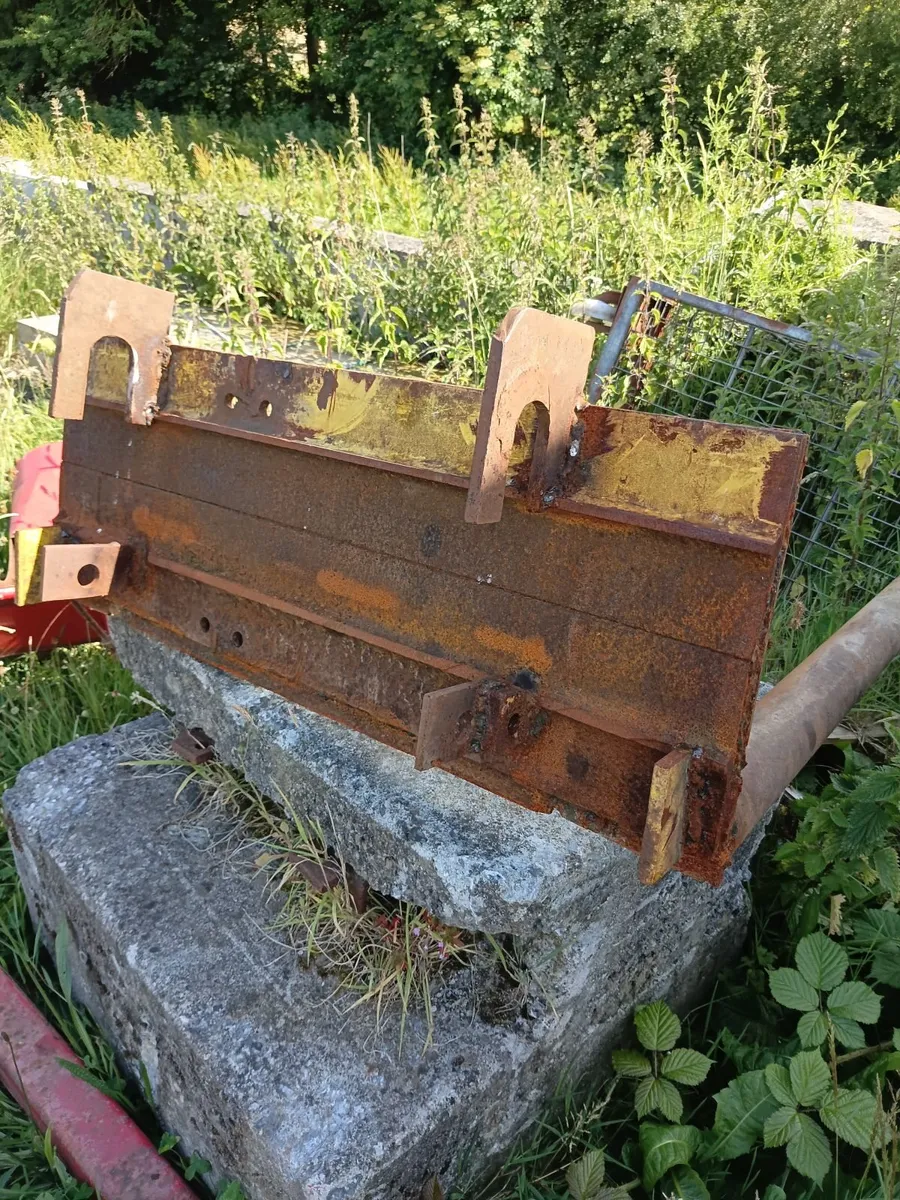 Bale handler - Image 1