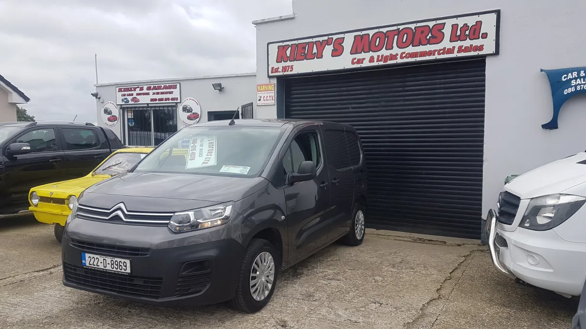 Citroen Berlingo 222D 90KM HI SPECK VAT INVOICE - Image 3