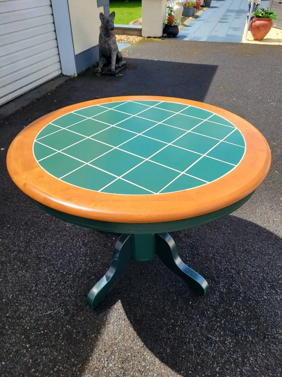 Kitchen Table - Image 1