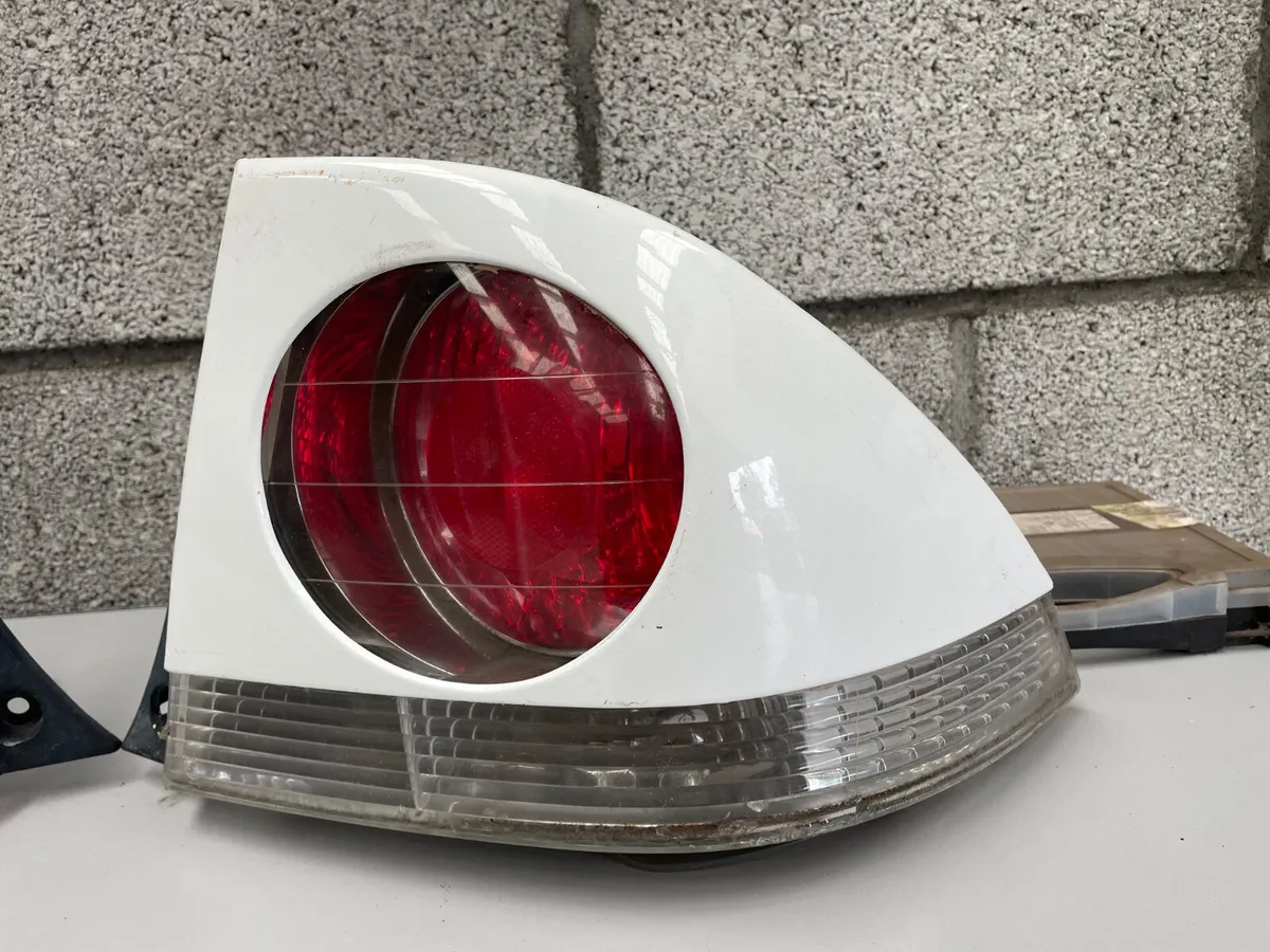 Toyota altezza - Image 3