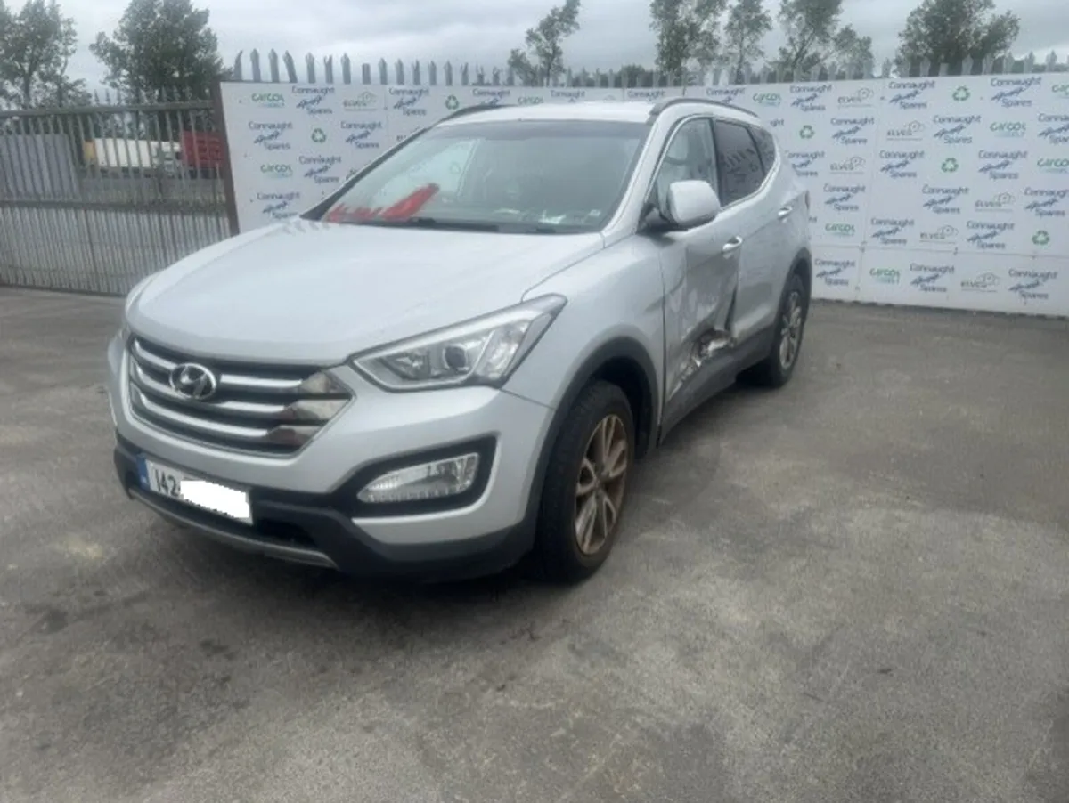 2014 SANTA FE 2.2D 4WD JUST IN FOR BREAKING - Image 2