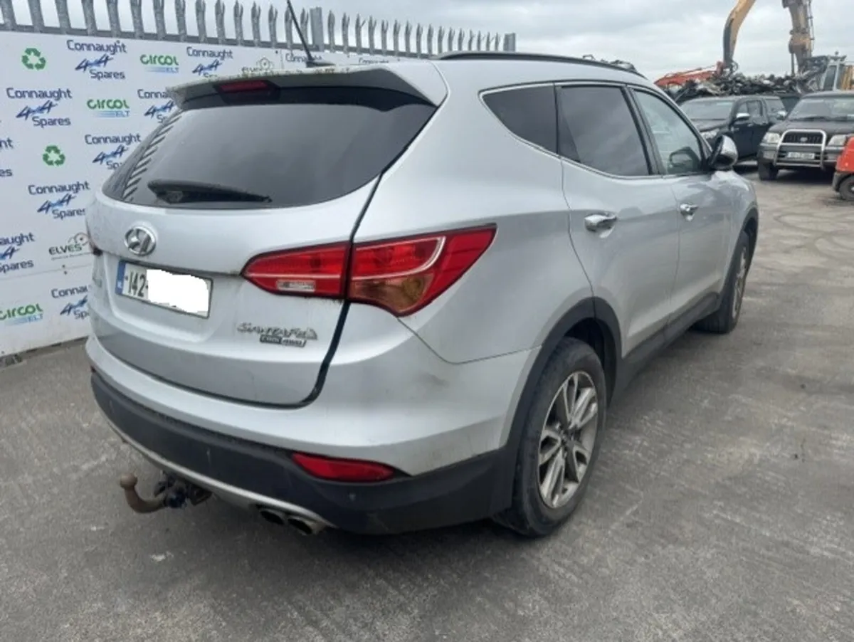 2014 SANTA FE 2.2D 4WD JUST IN FOR BREAKING - Image 3