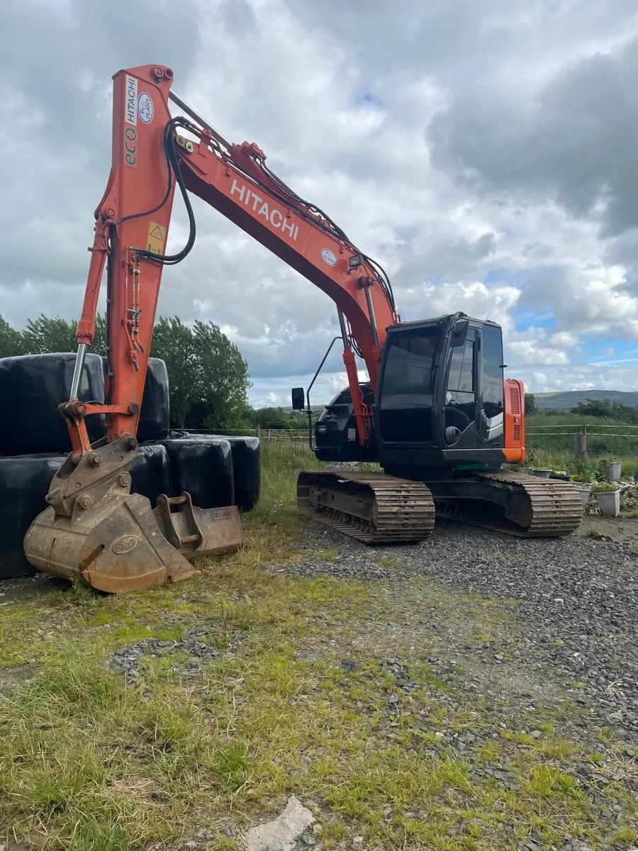 Digger hire - Image 1