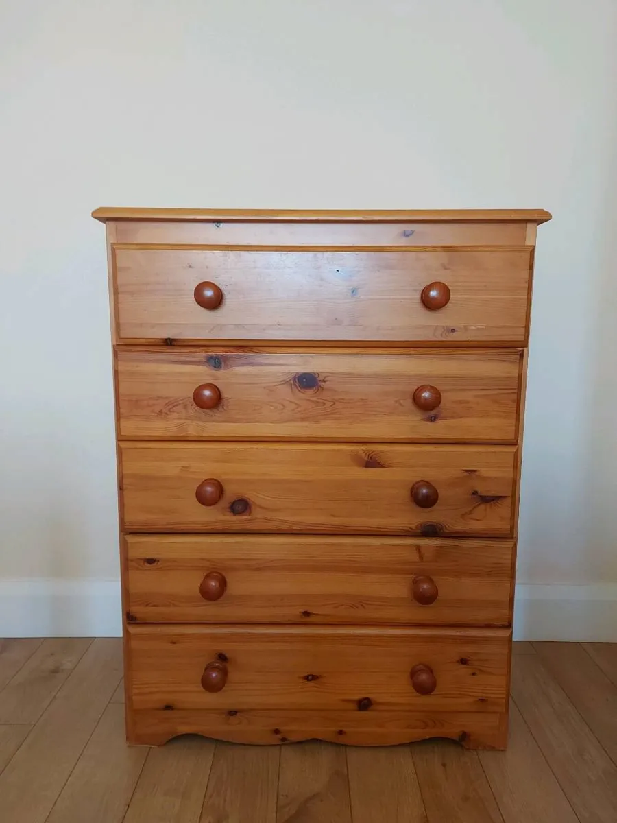 Chest of drawers - Image 1
