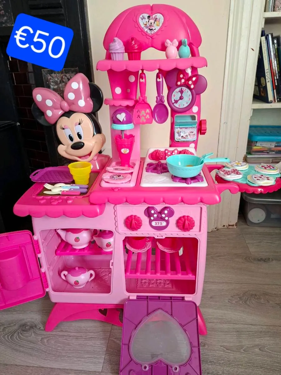 Toys - Image 1