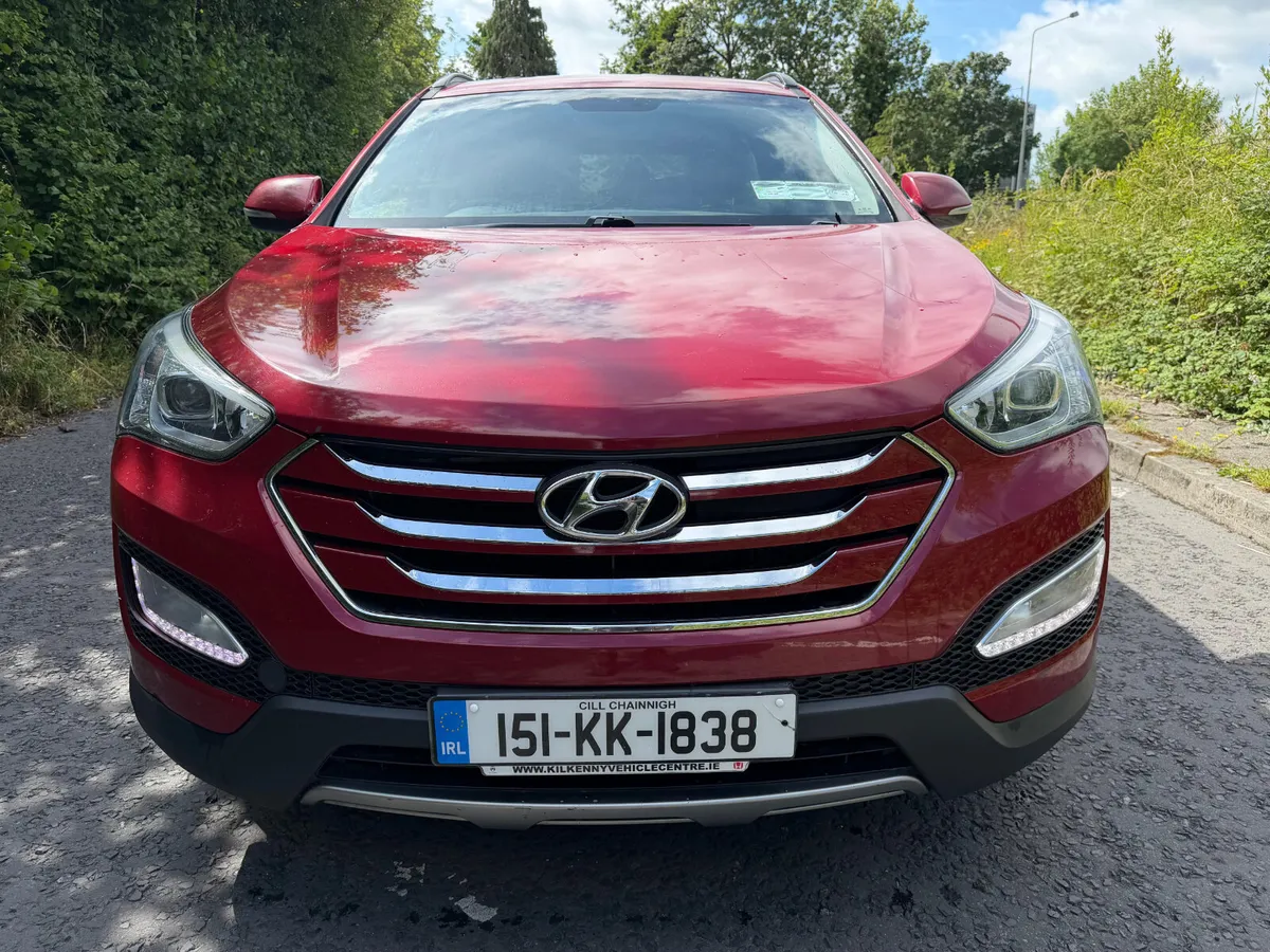 2015 Hyundai Santa Fe 7 seater - Image 2
