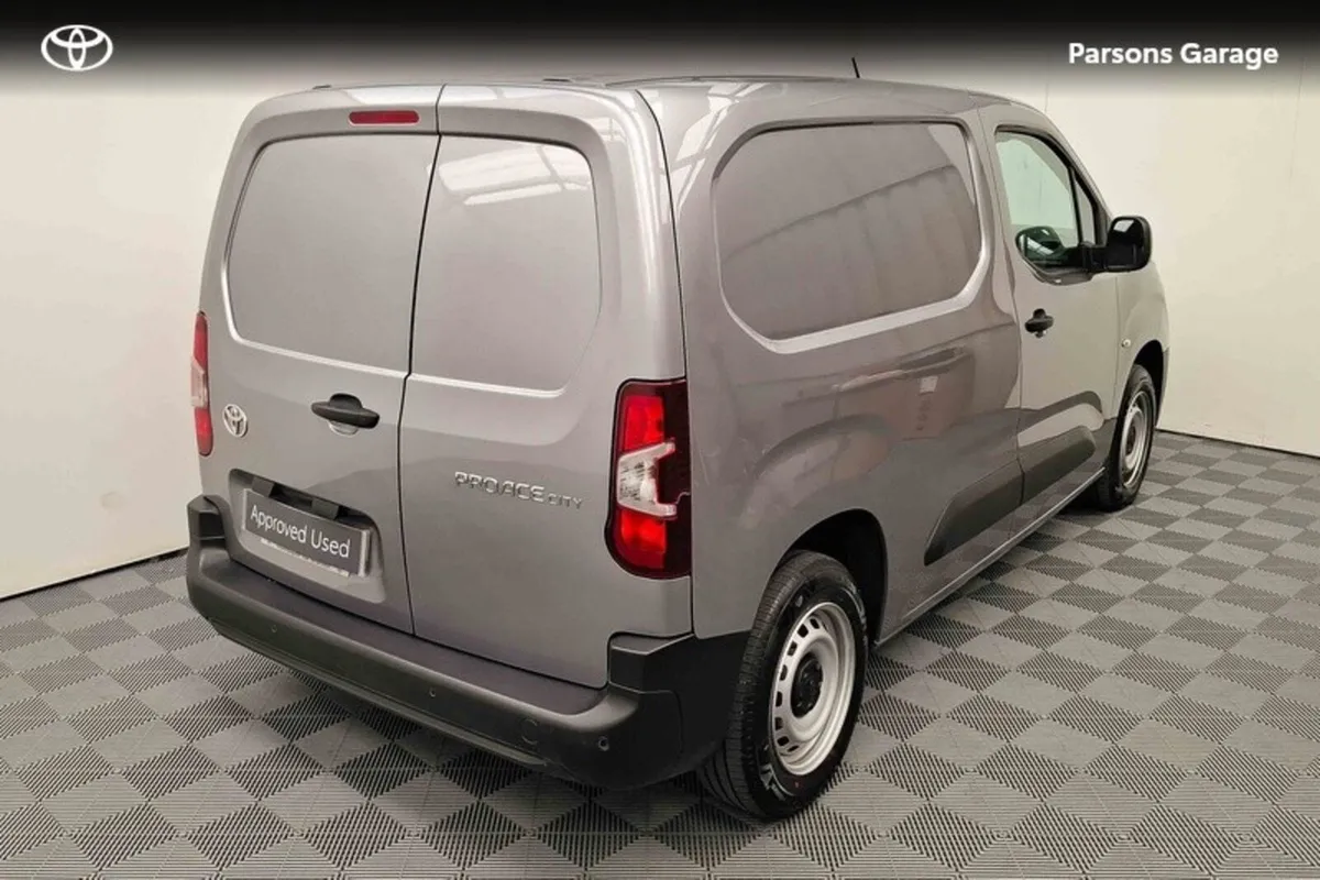 Toyota Proace City City GX SWB 650kg - Image 2