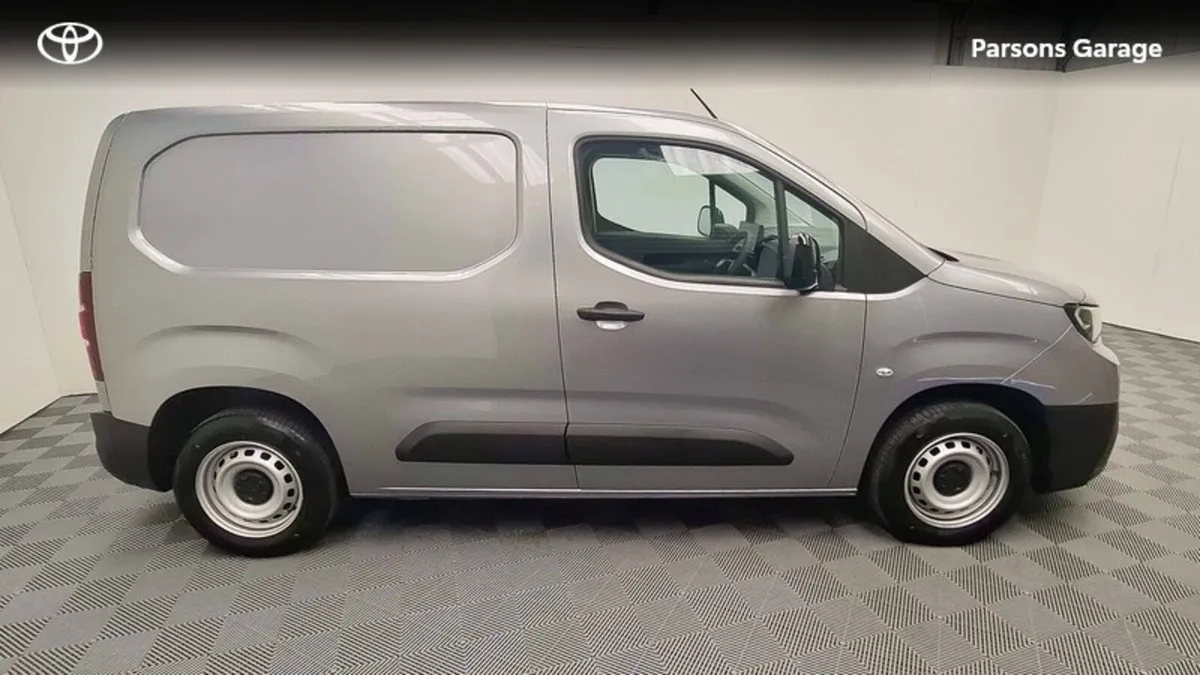 Toyota Proace City City GX SWB 650kg - Image 3