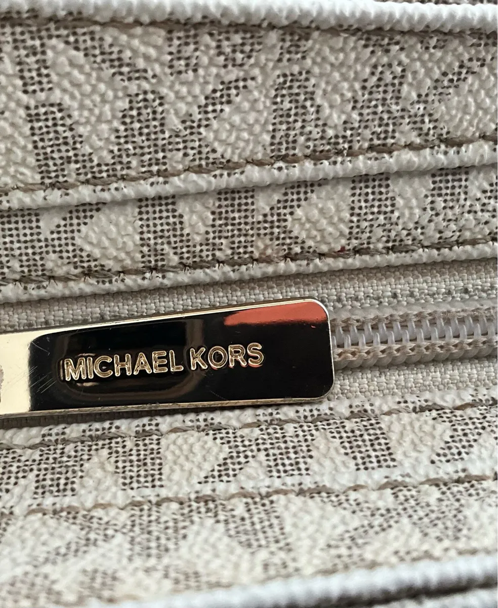 MICHAEL KORS Cross Body Bag - Image 3
