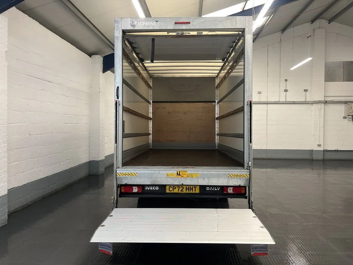 VB - 2023 Iveco Daily Luton Box Van - Image 2