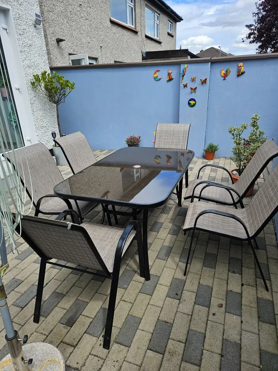 Metal Garden Table & 6 Chairs - Image 1