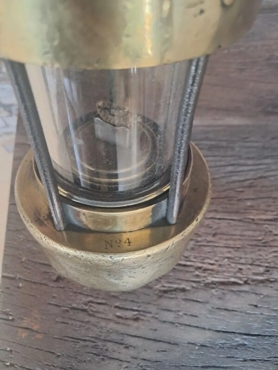 Old Miners Lamp - Image 4