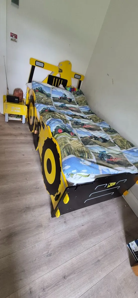 Jcb bed - Image 1