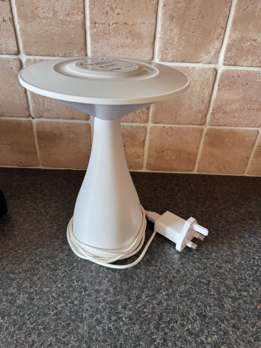 Wireless Design Lamp - Image 1
