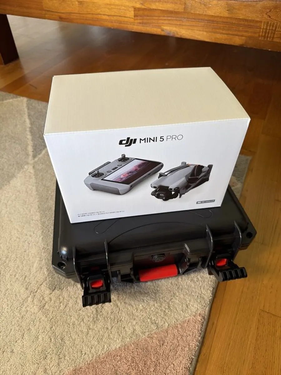 DJI Mini 5 Pro Fly More Combo - Image 2