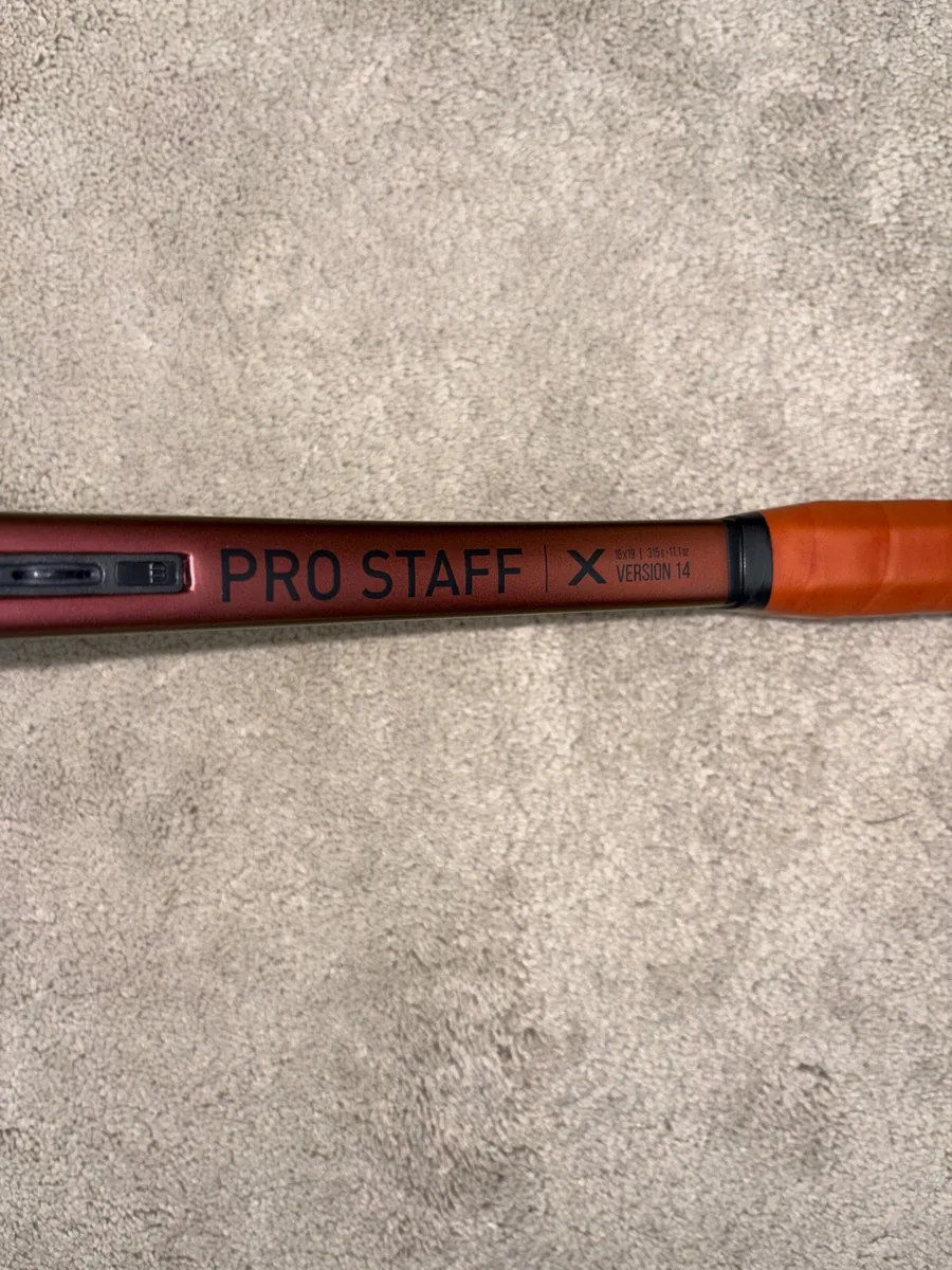 Wilson Pro Staff V14 100 Tennis Racket - Image 2