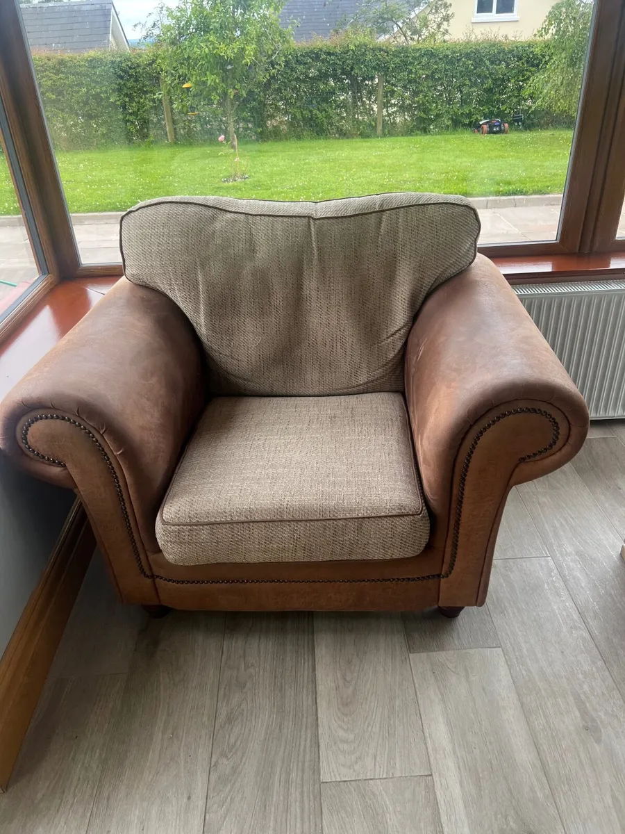 Armchairs - Image 1