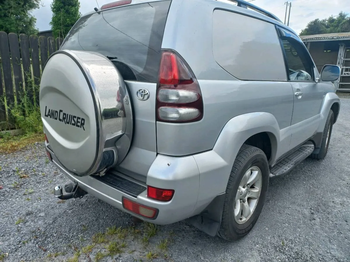 Toyota landcruiser - Image 4