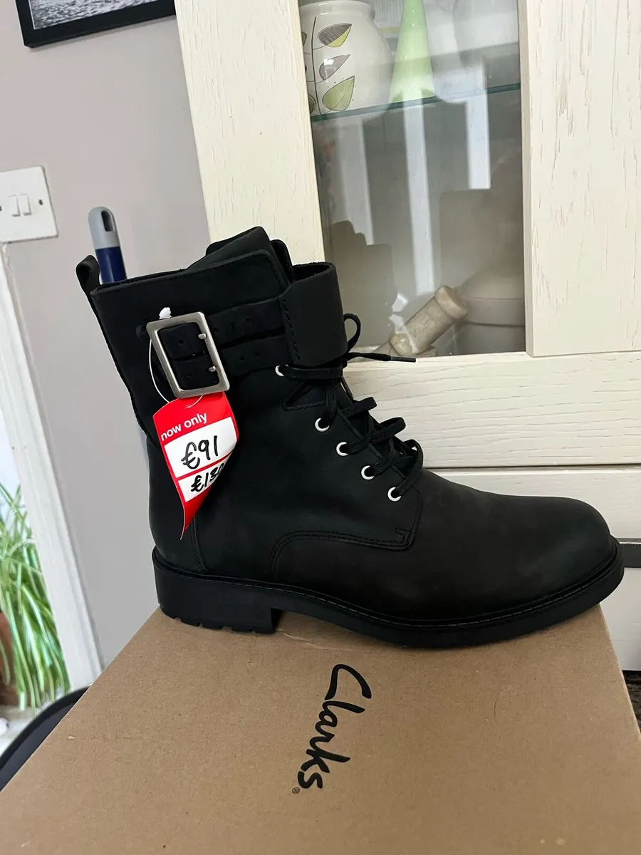 UK size 7 Women’s shoes - Image 3