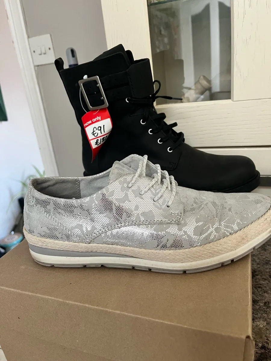 UK size 7 Women’s shoes - Image 4