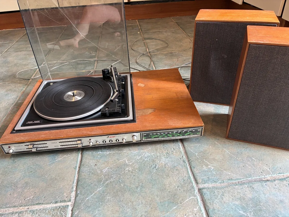 70s Radio/Record Player - Bush Scene One - Image 1
