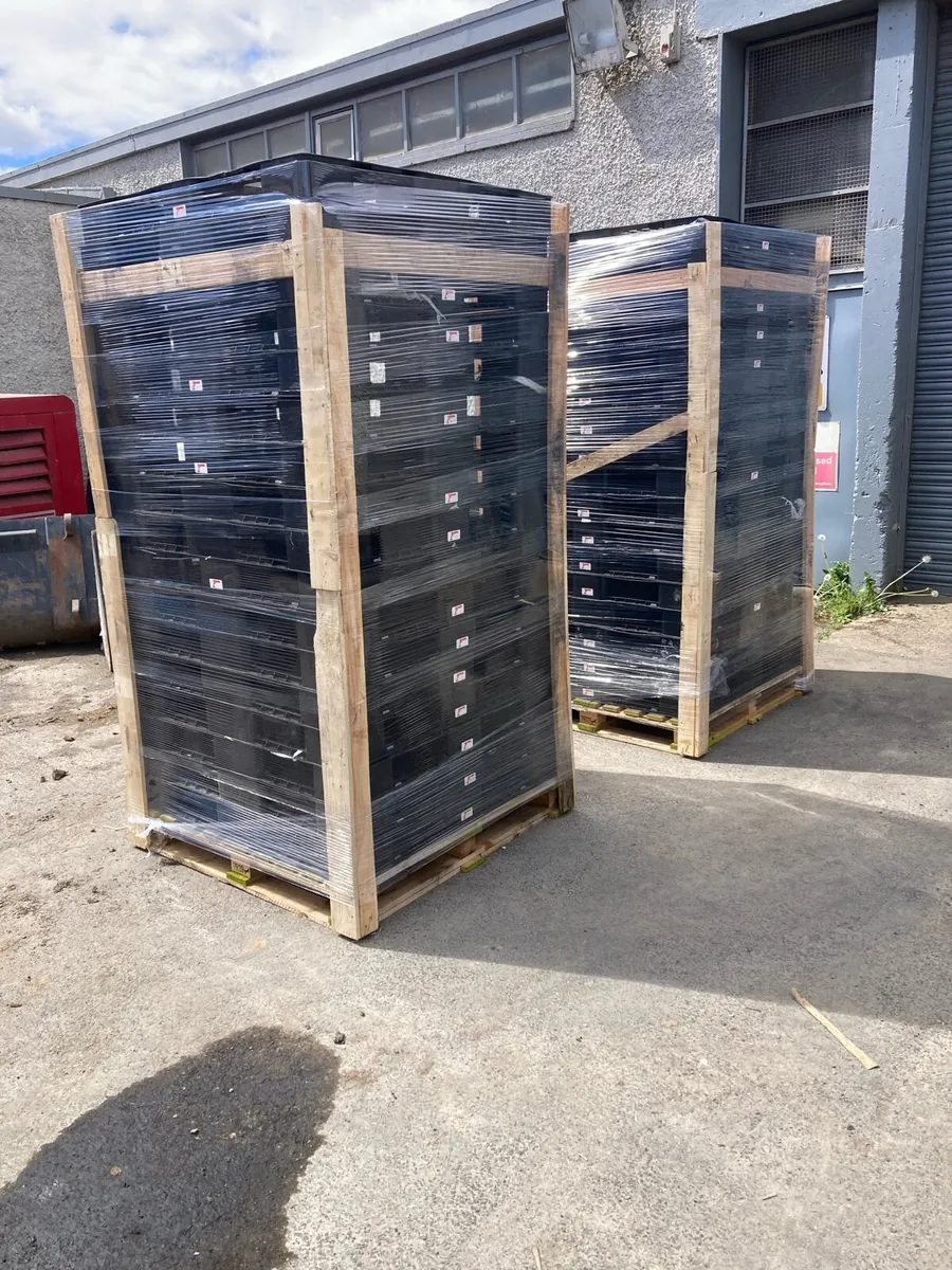 Plastic pallets - Image 2