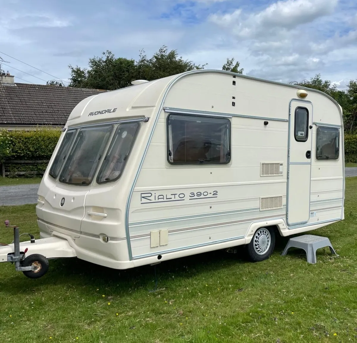 Avondale 2/3 berth & Remote Mover & Awning - Image 3